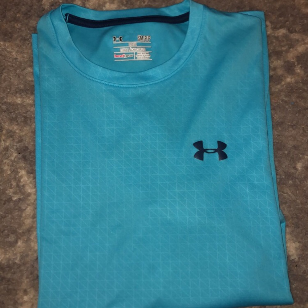 Men’s sky blue Under Armour dri-fit small Tee
